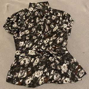 Apt 9 button up short sleeve shirt with belt